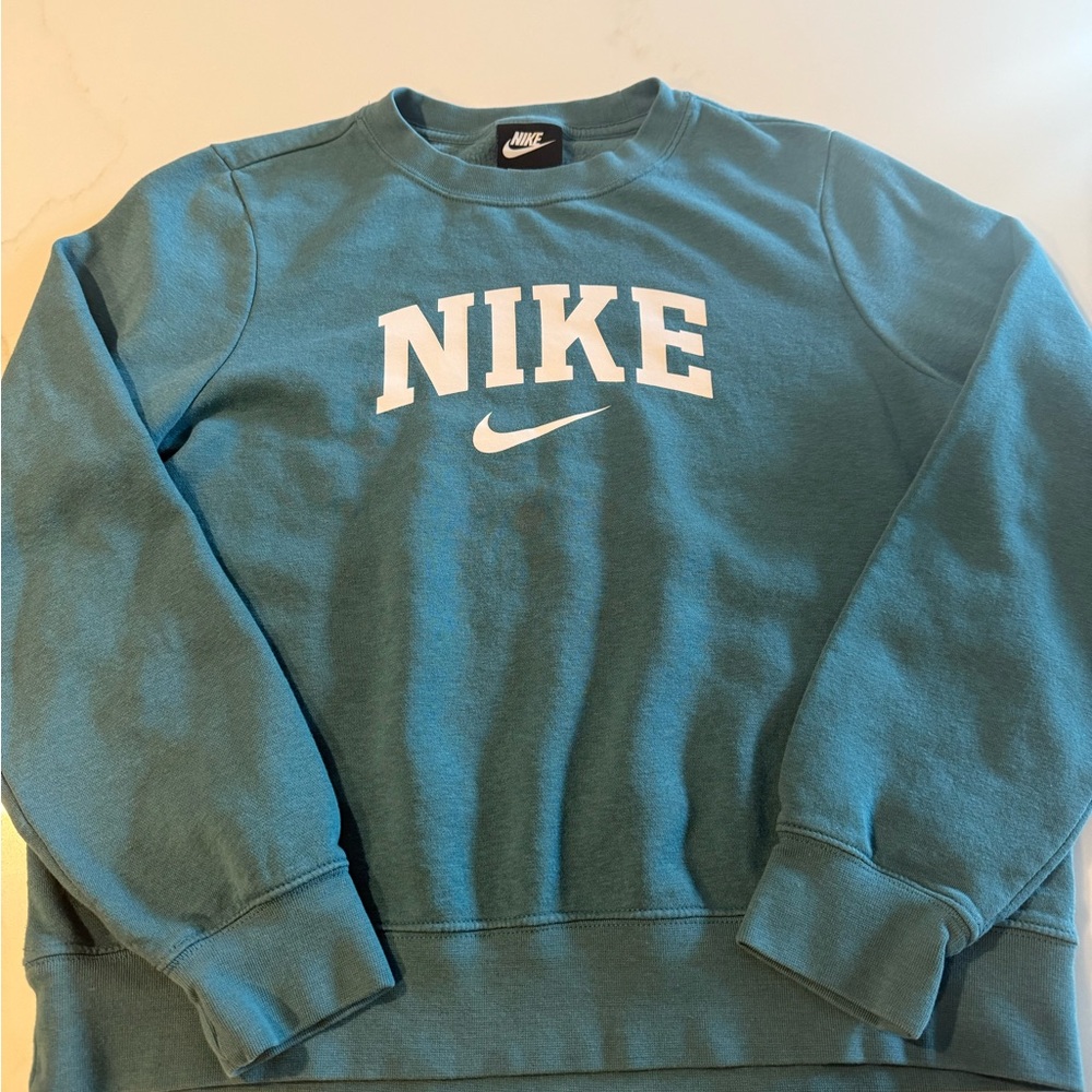 Women’s Nike pullover